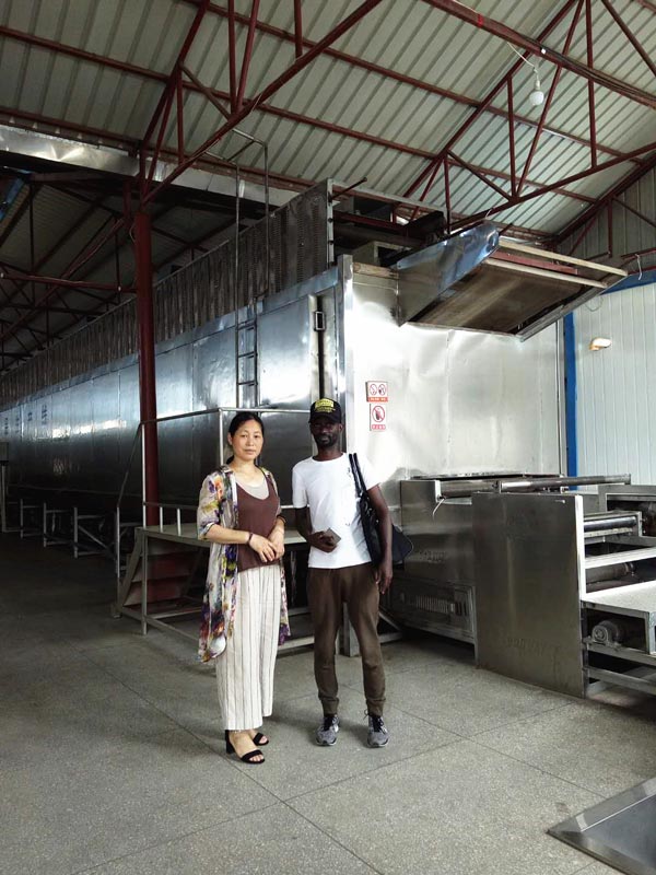 Les clients africains se rendent directement à Nanyang pour visiter l'usine Goodway